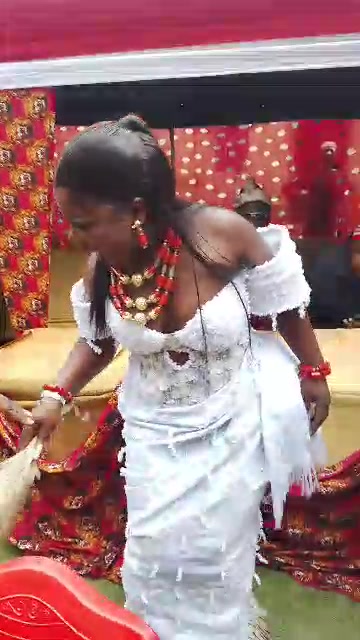 Ezenwanyi Chinagorom Ohakanu, Adakaibeya, dancing during the New Yam Festival celebration